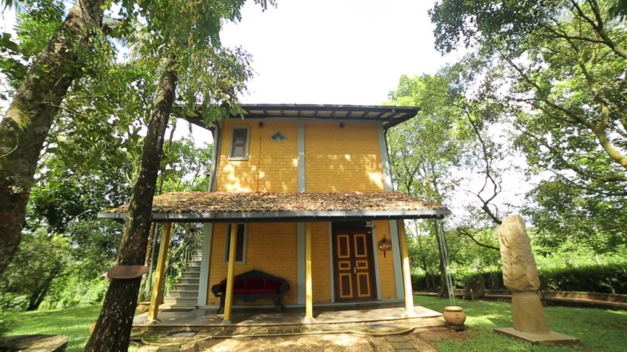 Lake Serenity Resort & Spa Kuruwita Exterior photo